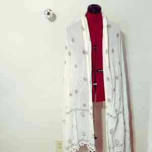 EXTRA LONG GORGEOUS WHITE SAREE STYLE SCARF/WRAP